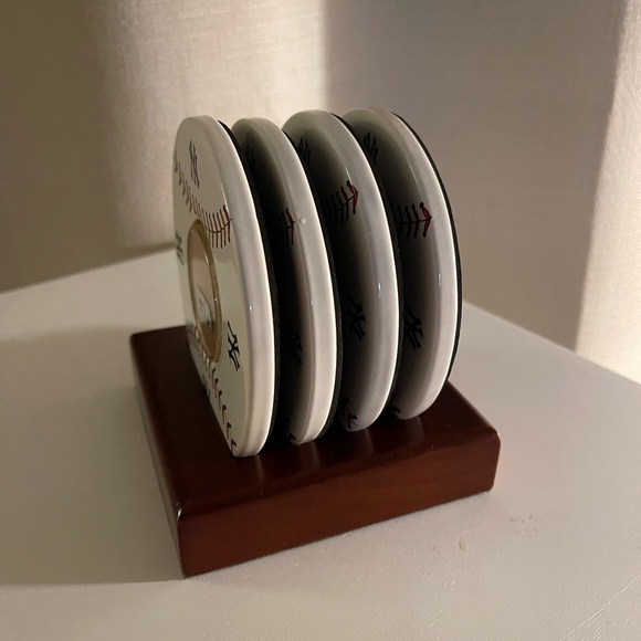 NY Yankee Coasters w/ Game Field Dirt Center Authentic - Picture 2 of 6